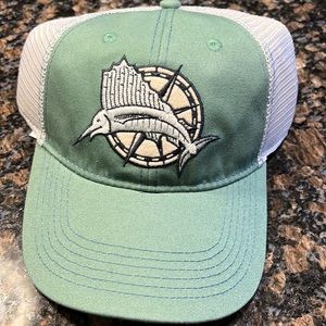 OC outdoor breed able. Hat green and white mesh back